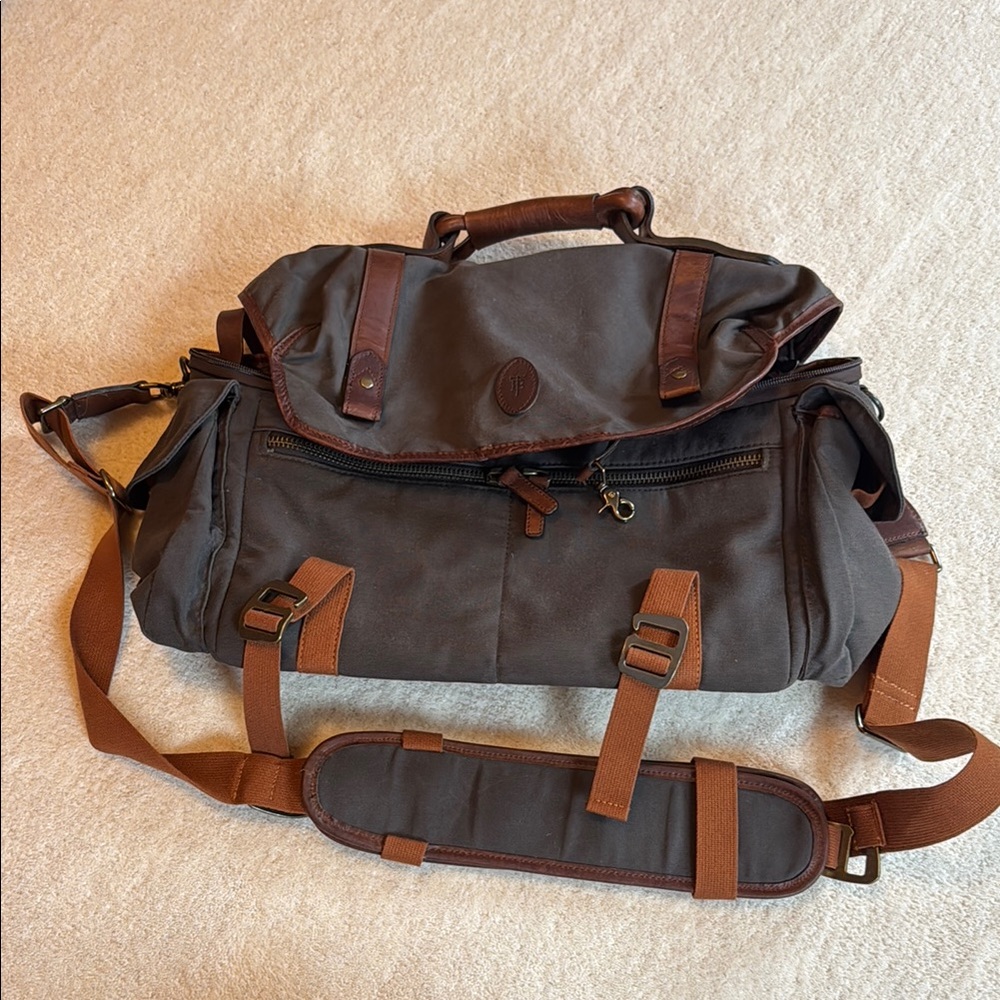 Tom Beckbe Canvas Field